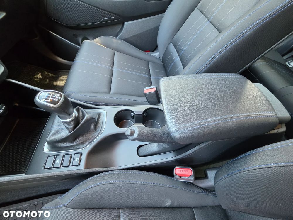 Hyundai Tucson 1.6 Turbo 2WD Navi - 34