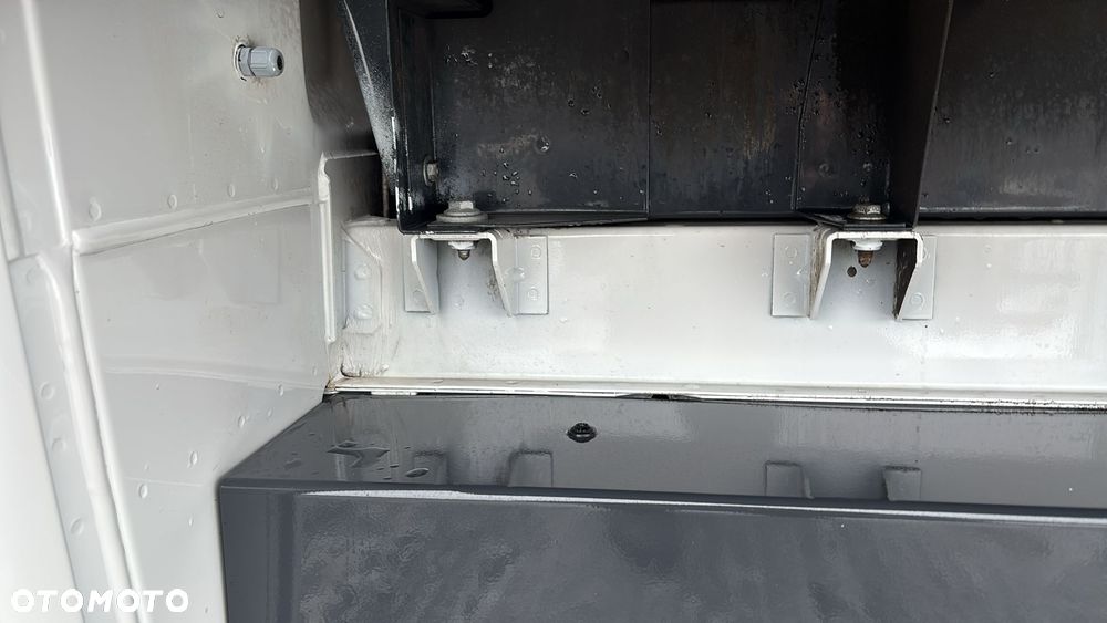 Volkswagen Transporter T5 - 33