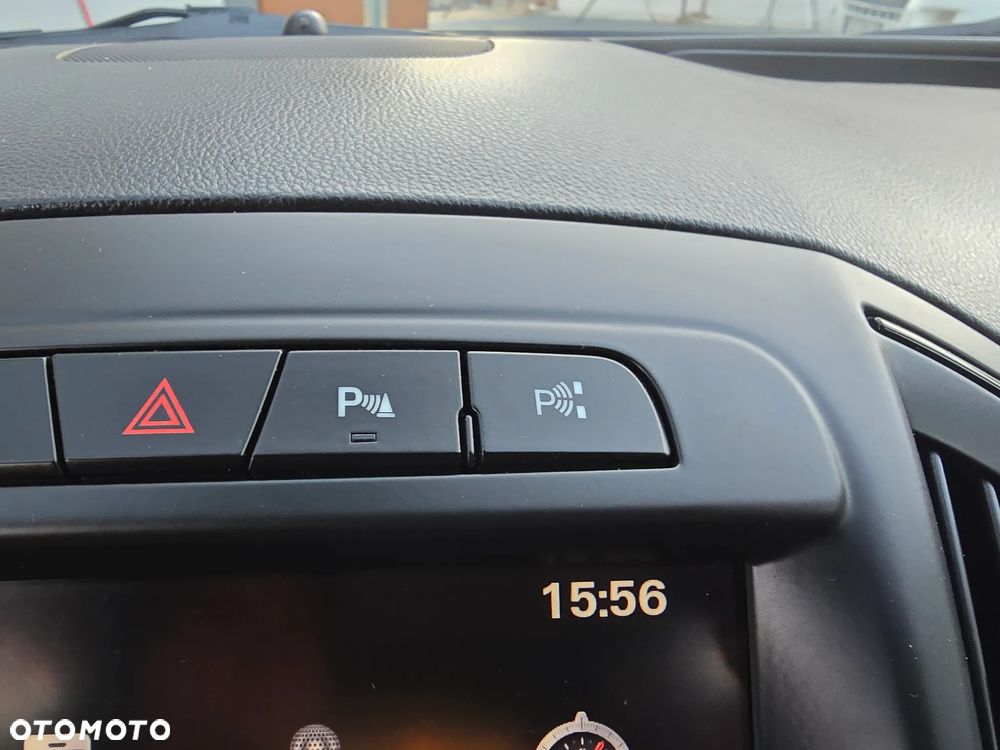 Opel Insignia 1.6 T Cosmo S&S - 38