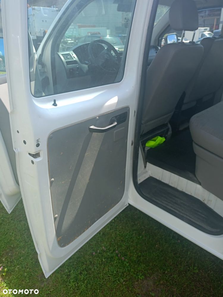 Volkswagen T5 - 12