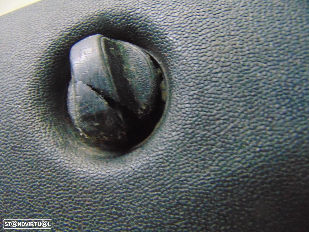 Datsun 1600 sss tri´s aro do velocímetro/Porta luvas - 10