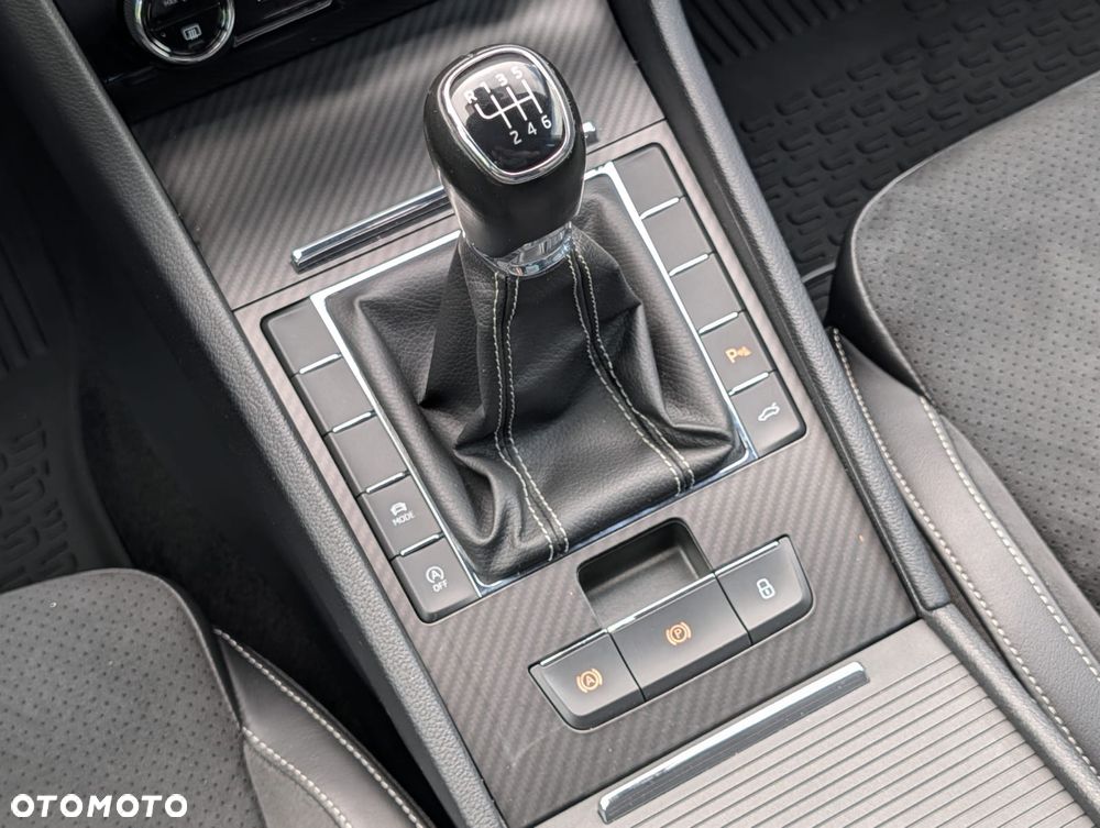 Skoda Superb 1.5 TSI ACT Sportline - 26