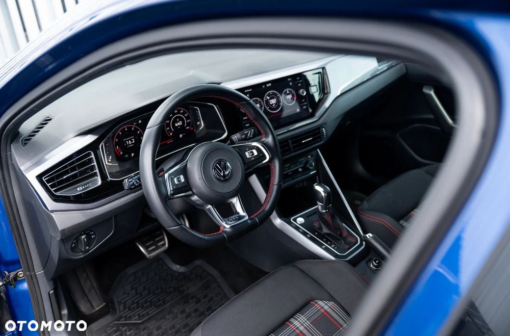 Volkswagen Polo - 12