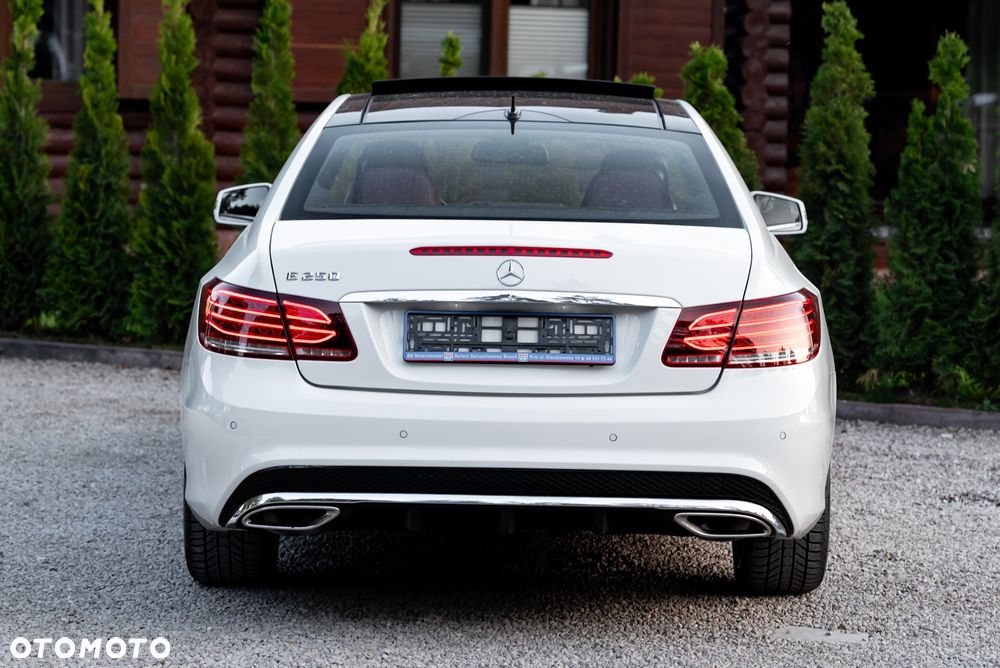 Mercedes-Benz Klasa E 250 7G-TRONIC - 12
