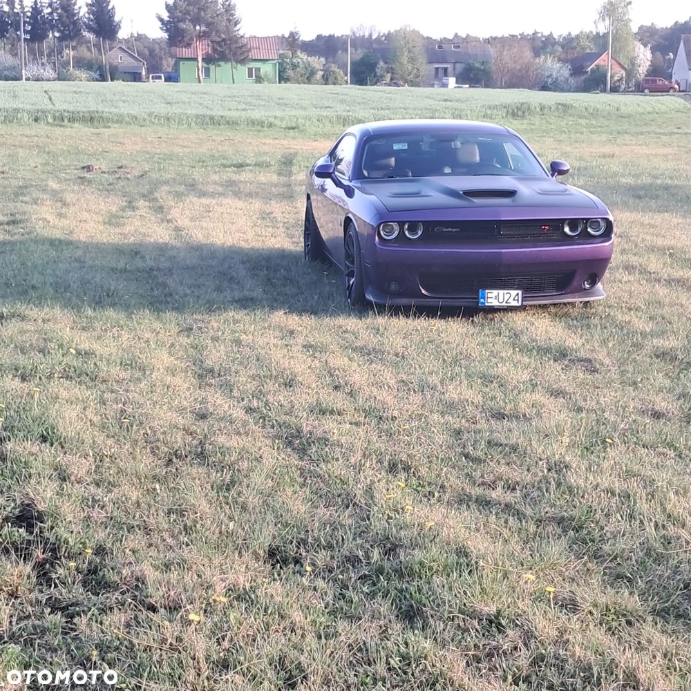 Dodge Challenger 6.4 Scat Pack - 2