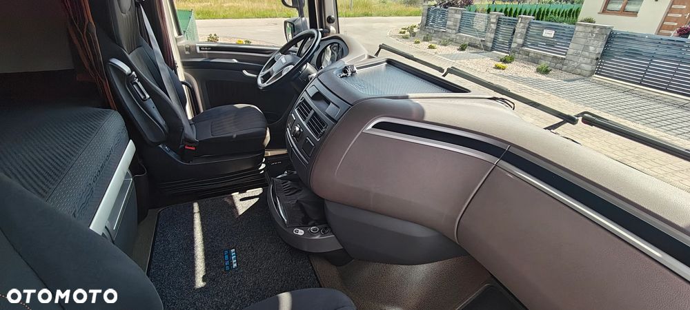 DAF XF 480 Low Deck - 9