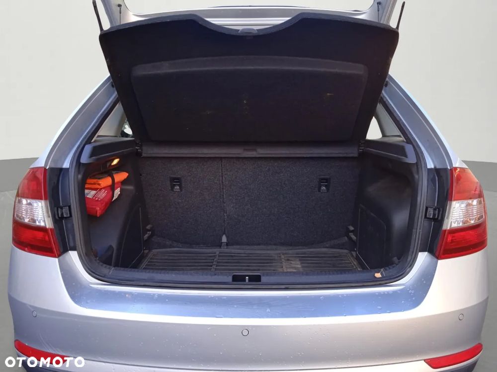 Skoda RAPID Spb 1.2 TSI Ambition - 31