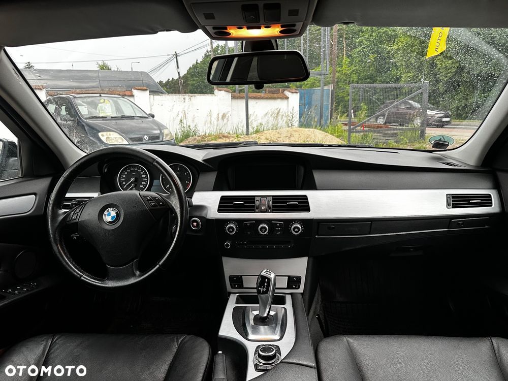 BMW Seria 5 525d xDrive Edition Exclusive - 7