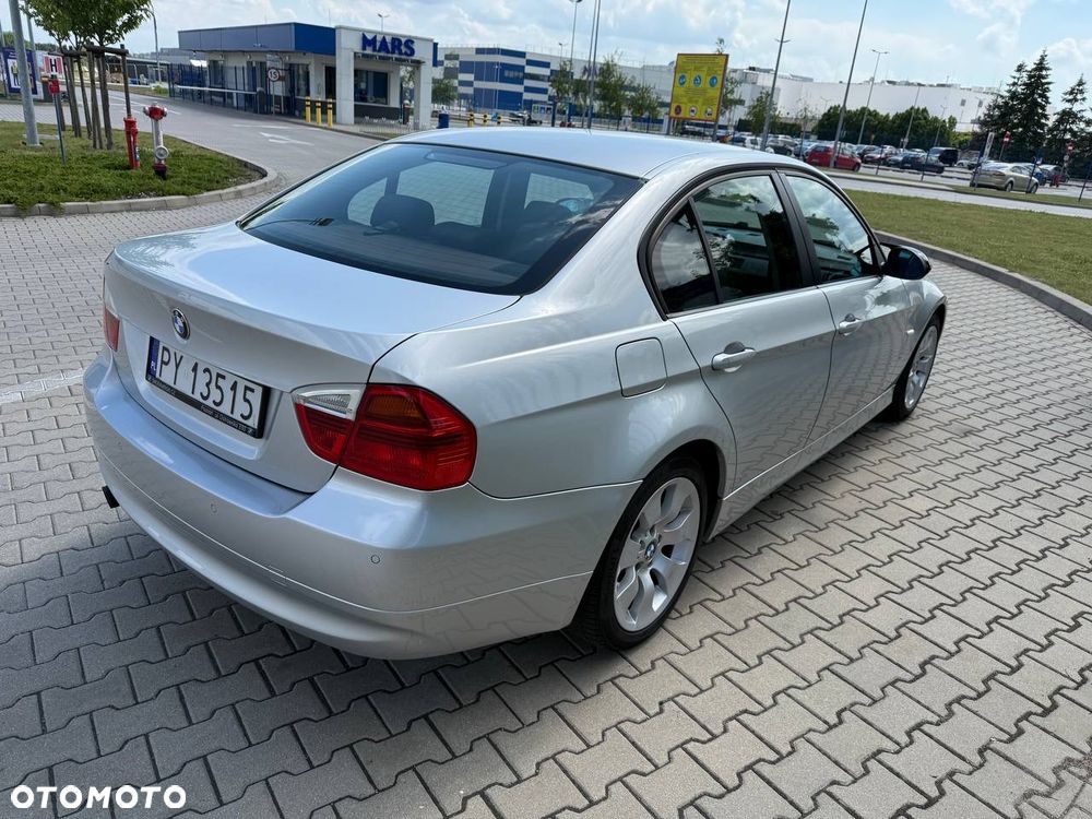 BMW Seria 3 320i - 6