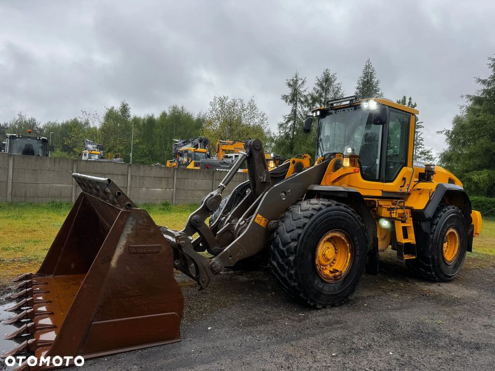 Volvo L120G - 1