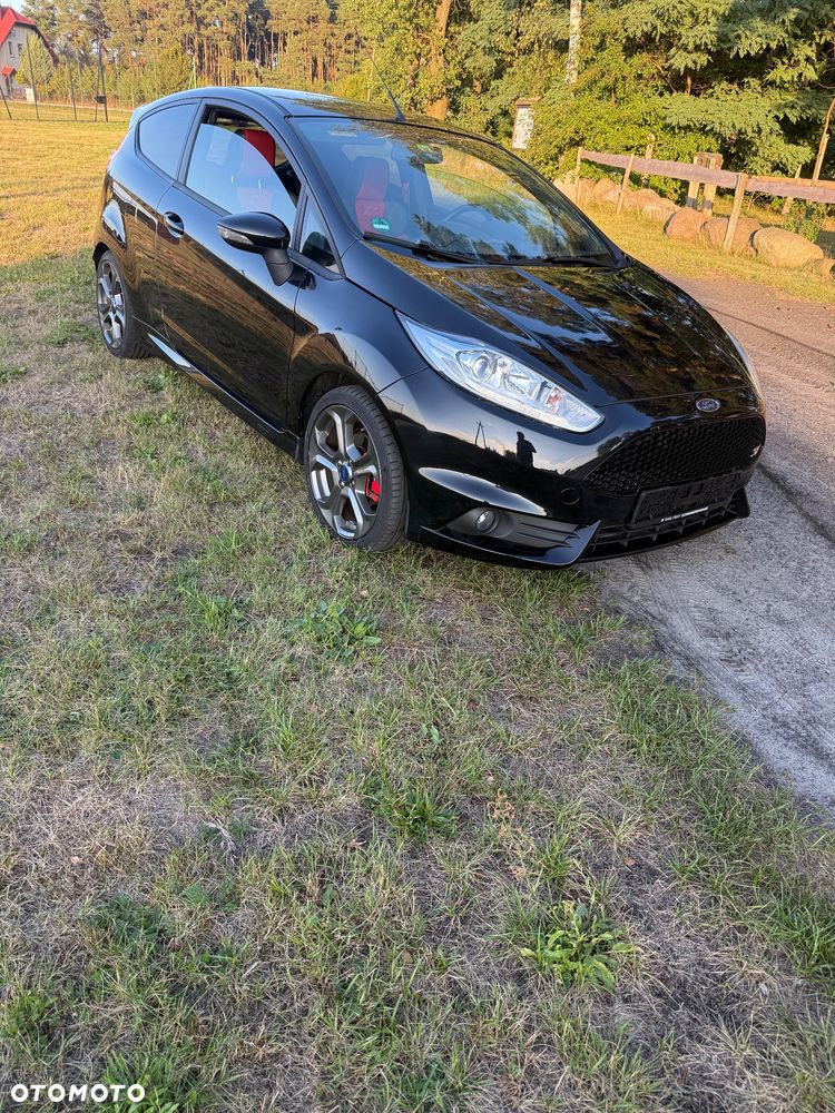 Ford Fiesta ST - 2