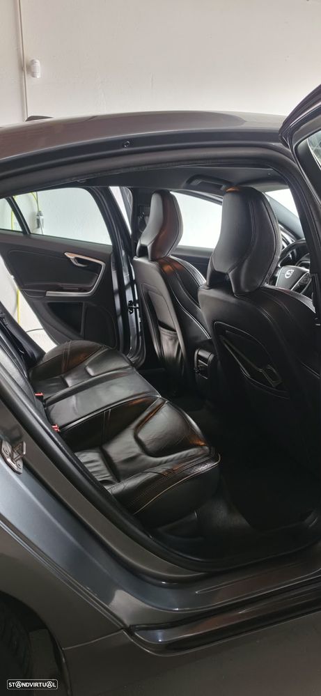 Volvo S60 2.0 D4 R-Design Geartronic - 8