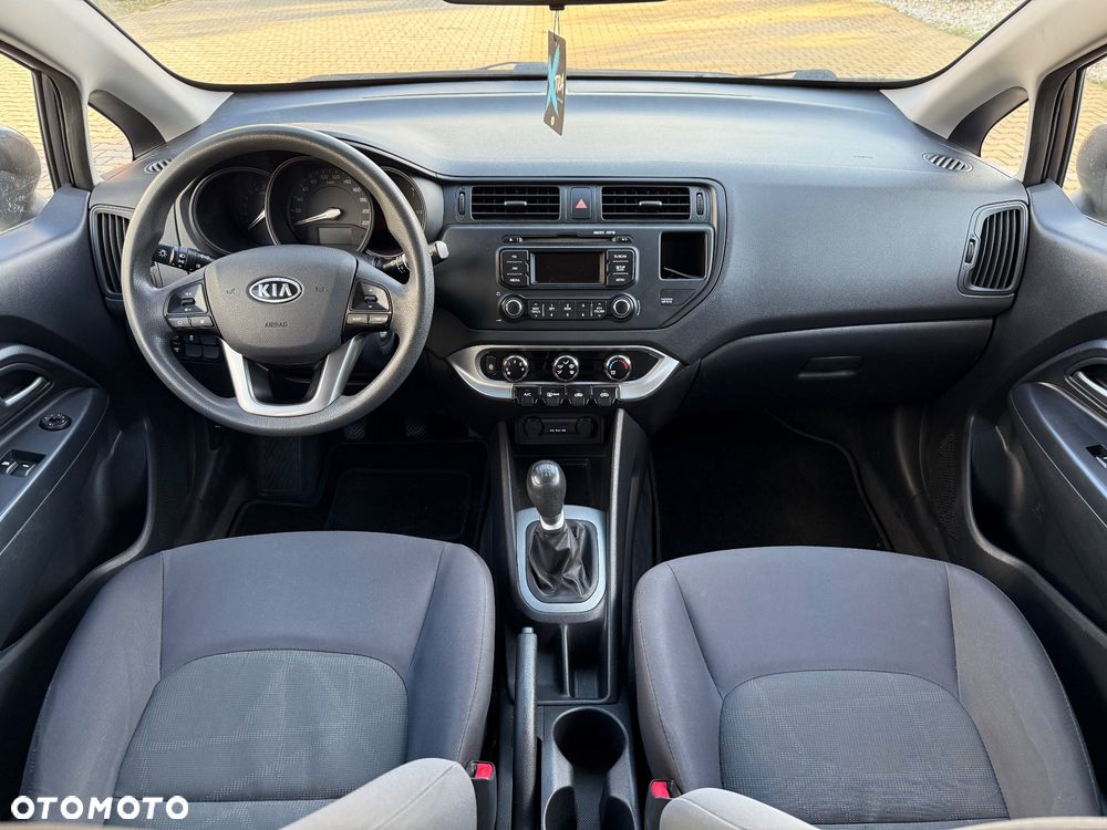 Kia Rio - 5