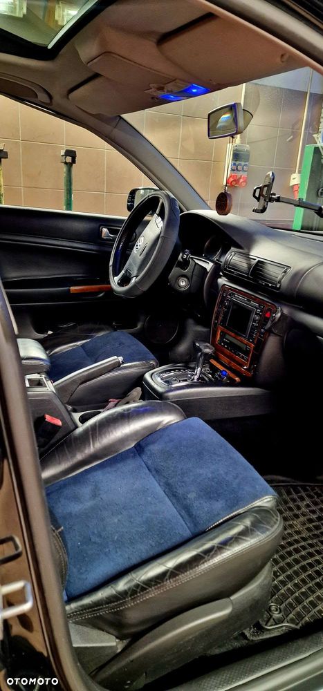 Volkswagen Passat 1.9 TDI Highline Tiptr - 16