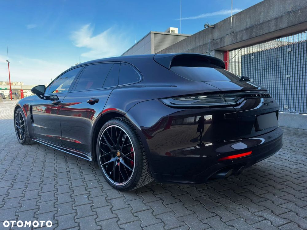 Porsche Panamera - 16