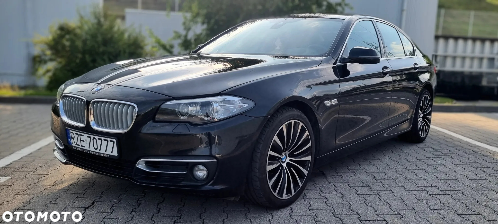 BMW Seria 5 530d xDrive Modern Line - 4