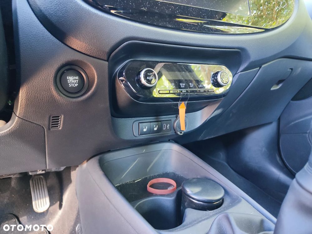 Toyota Aygo X Team D - 16