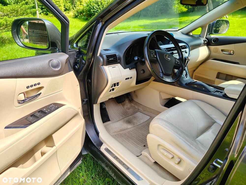 Lexus RX - 8