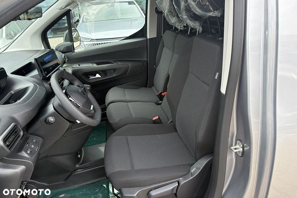 Peugeot Partner Van XL L2H1 1.5 130KM - 11