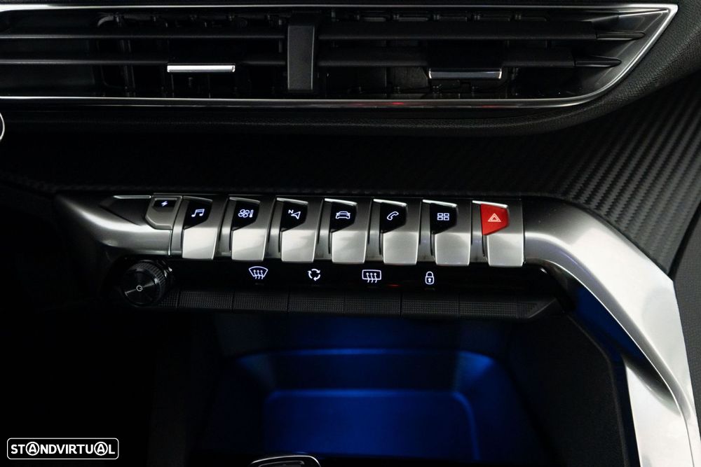 Peugeot 3008 1.6 Hybrid Allure e-EAT8 - 26