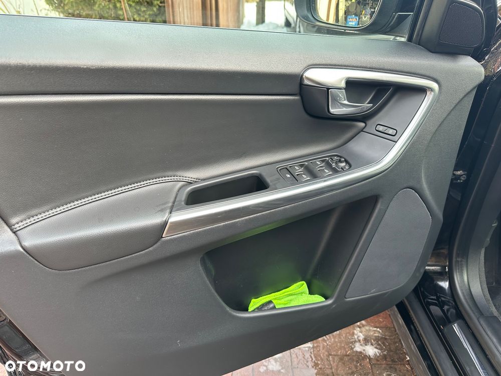 Volvo XC 60 D3 Drive-E Summum - 25