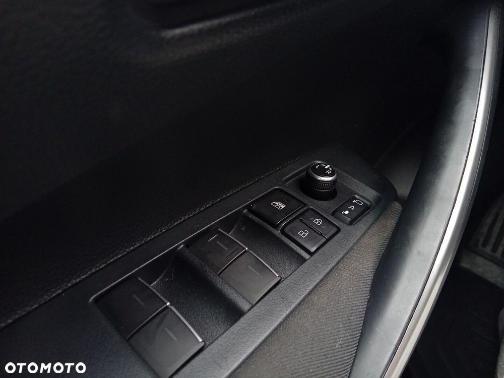 Toyota Corolla 1.8 Hybrid Comfort - 19
