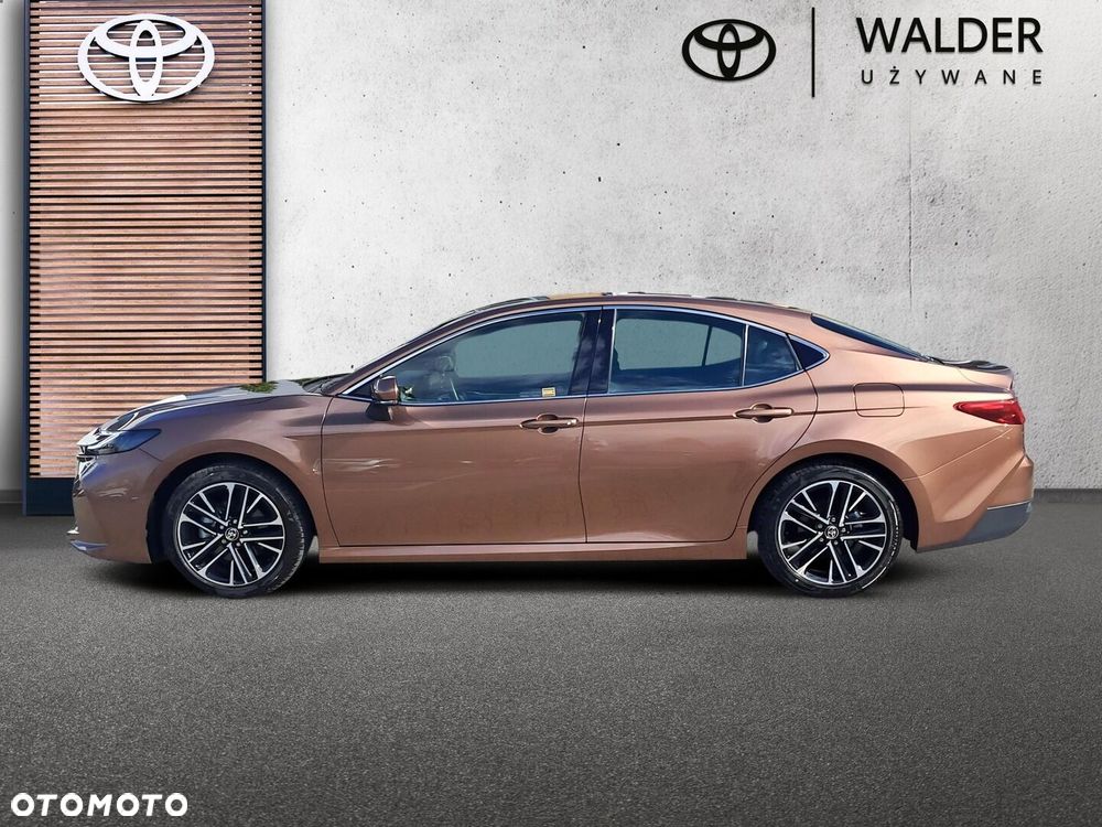 Toyota Camry 2025 photo 2