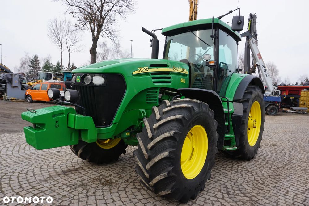 John Deere 7920 - 7