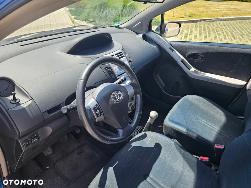 Toyota Yaris 1.0 Luna A/C - 6