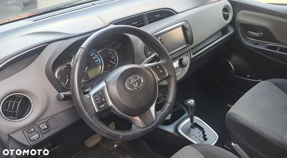 Toyota Yaris - 7