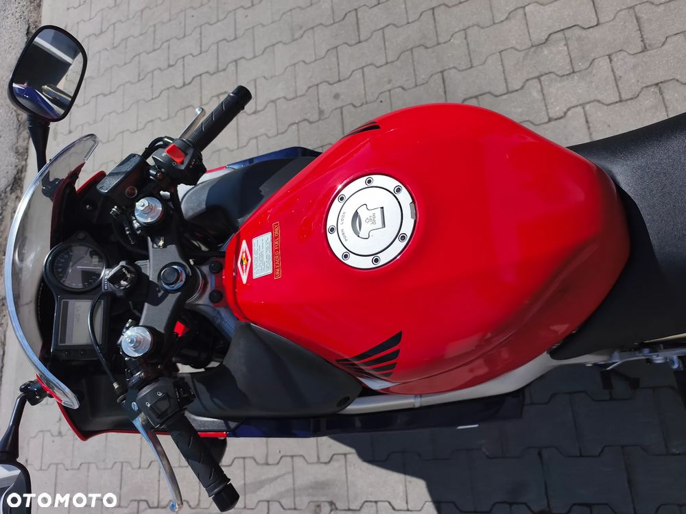 Honda CBR - 31
