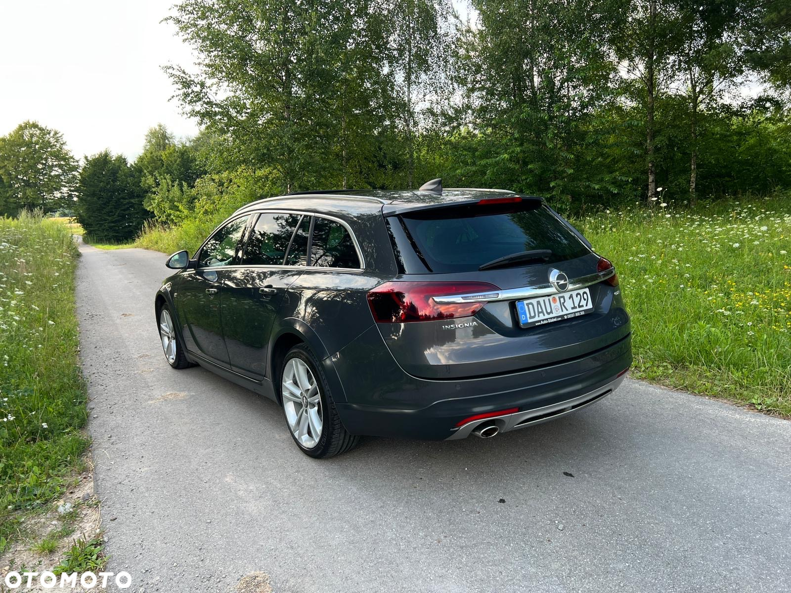 Opel Insignia Country Tourer 2.0 Diesel Exclusive - 3