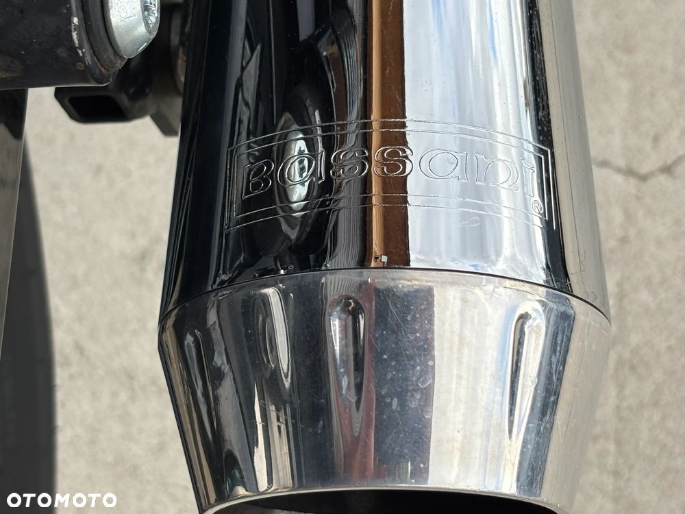 Harley-Davidson Dyna Street Bob - 13