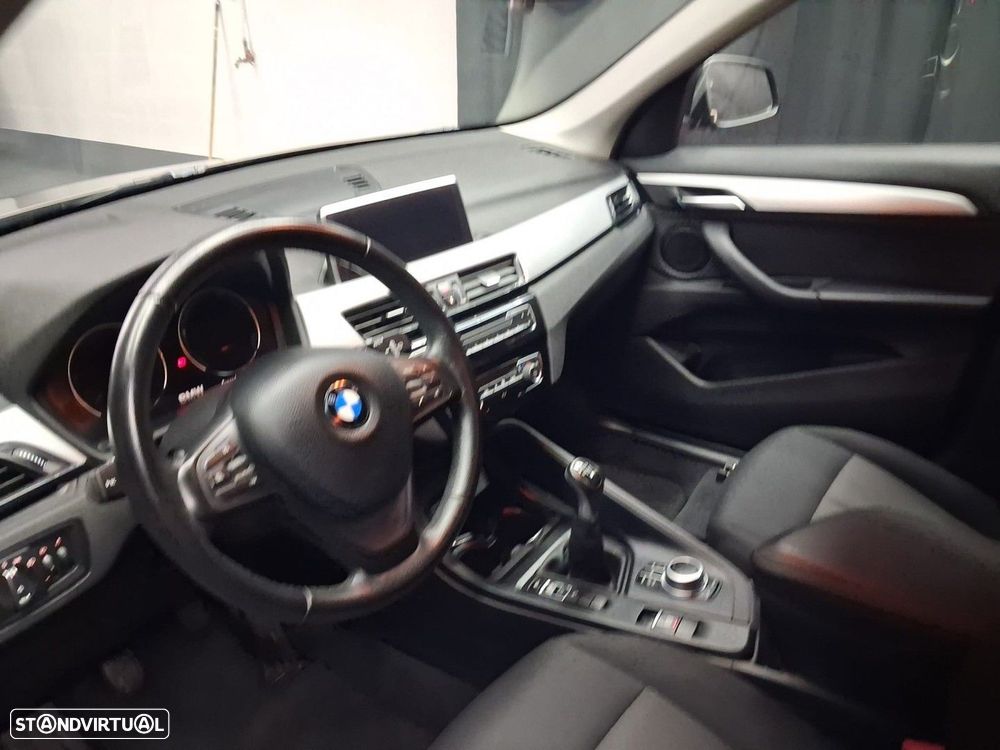 BMW X1 16 d sDrive Advantage - 9