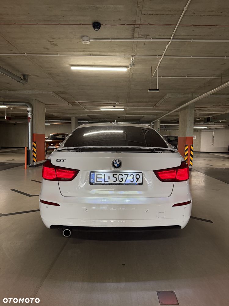 BMW Seria 3 2018 photo 5