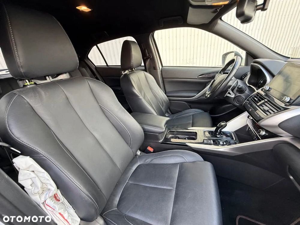 Mitsubishi Eclipse Cross - 14