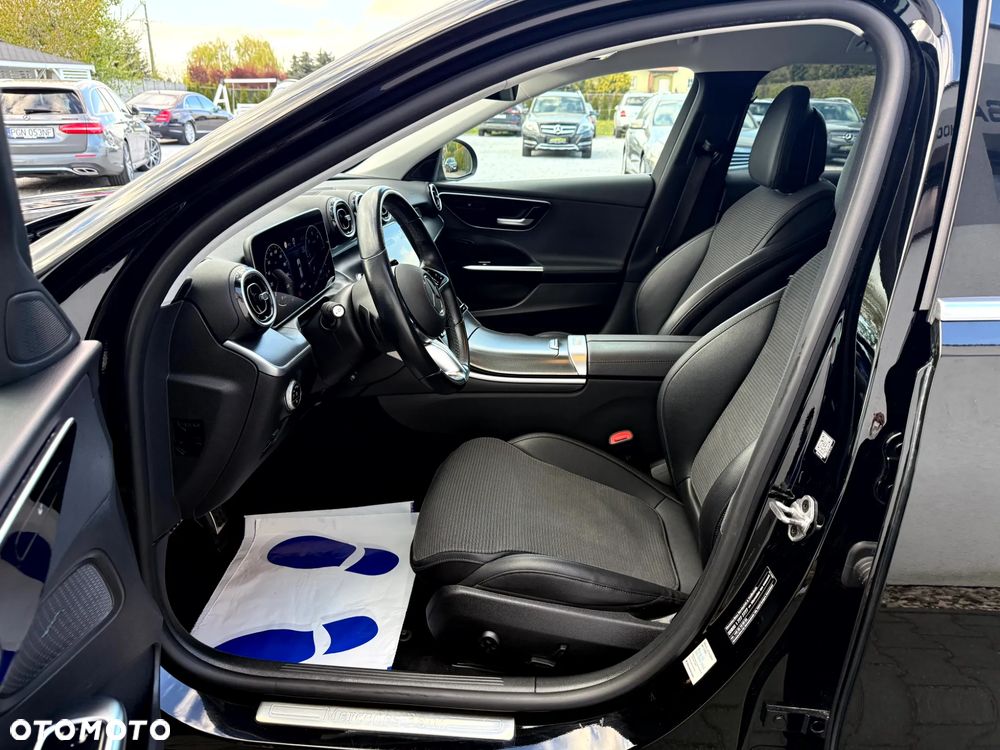 Mercedes-Benz Klasa C 220 d 9G-TRONIC Avantgarde - 16