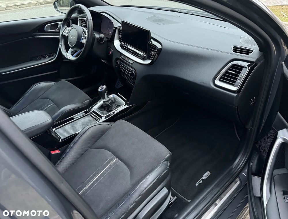 Kia ProCeed 1.5 T-GDI OPF GT LINE - 16