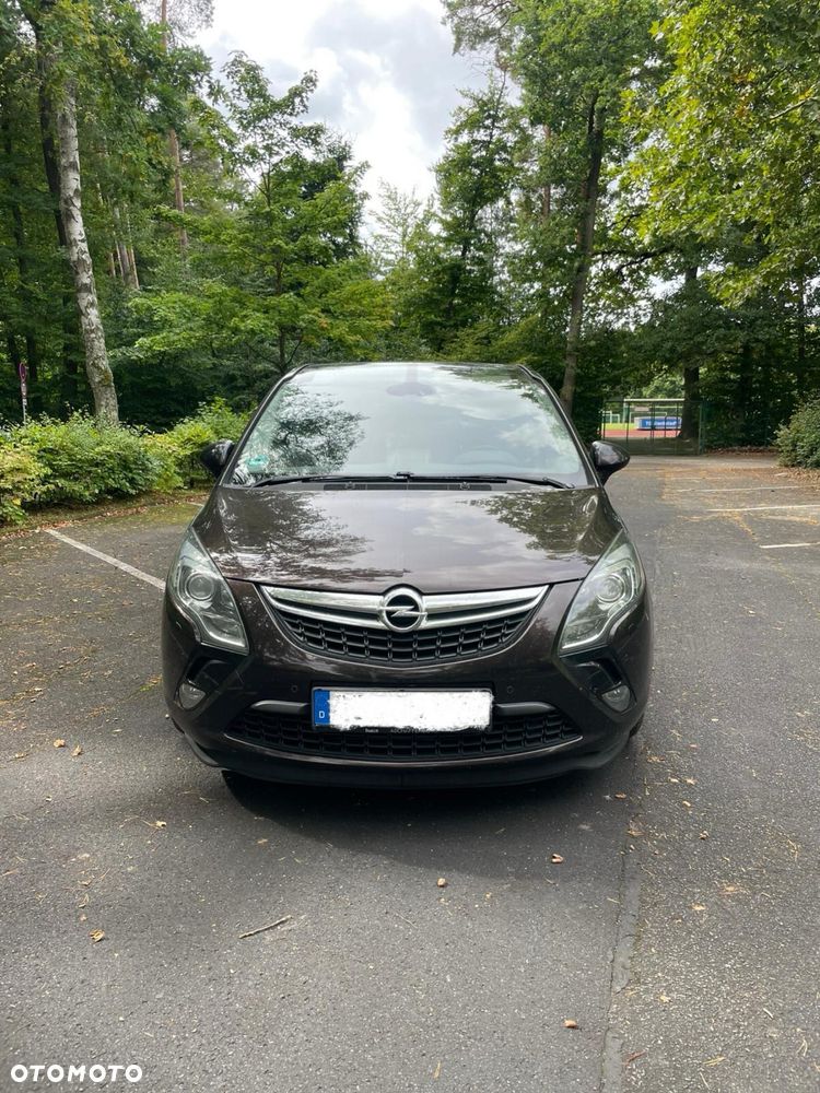 Opel Zafira - 1