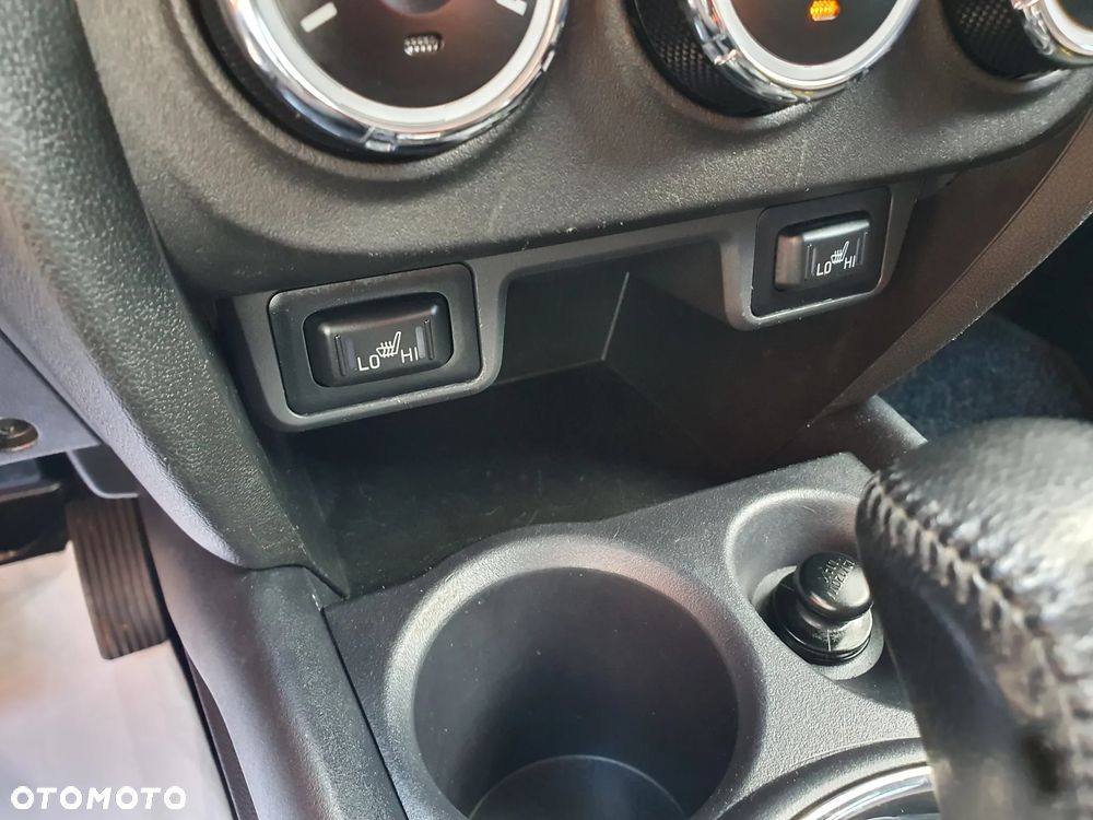 Mitsubishi ASX 2.2 DI-D 4WD Automatik Diamant Edition+ - 17