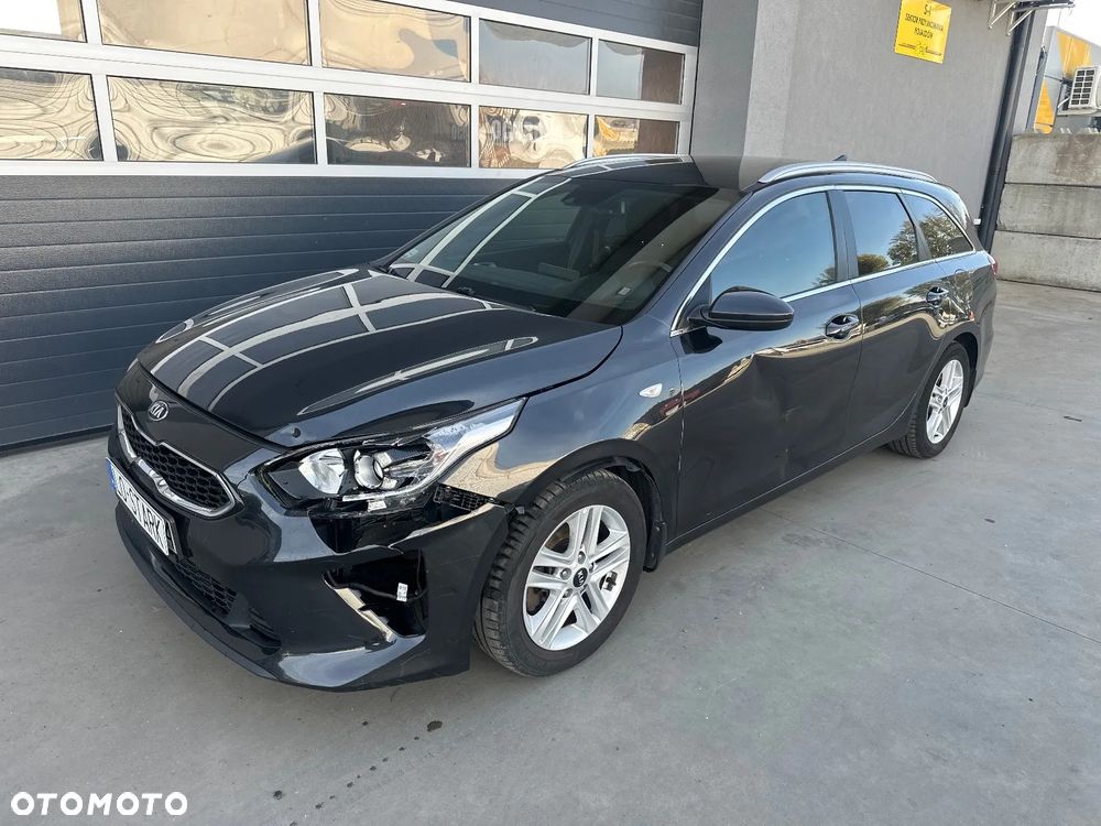 Kia Ceed 1.6 CRDi mHEV M - 2