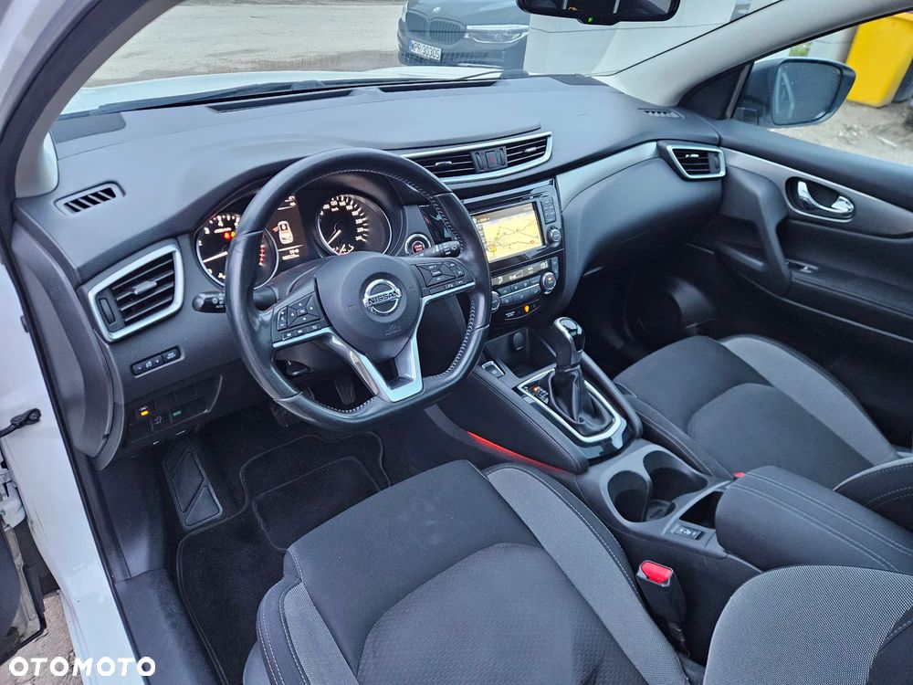 Nissan Qashqai 1.2 DIG-T N-Connecta Xtronic EU6 - 12