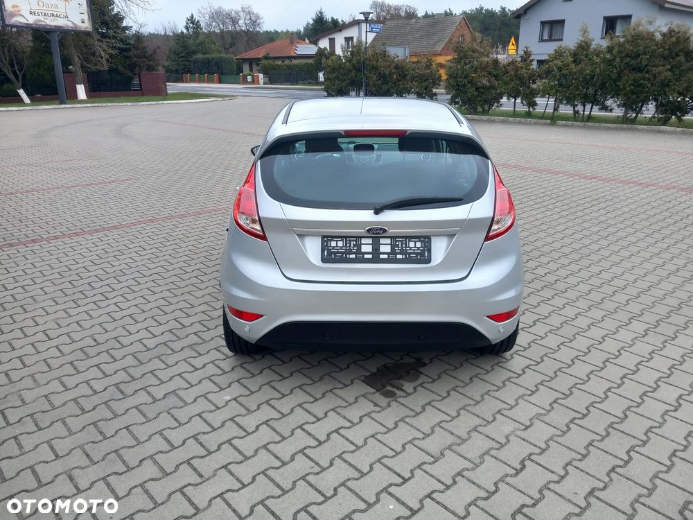 Ford Fiesta 1.5 TDCi SYNC Edition - 9