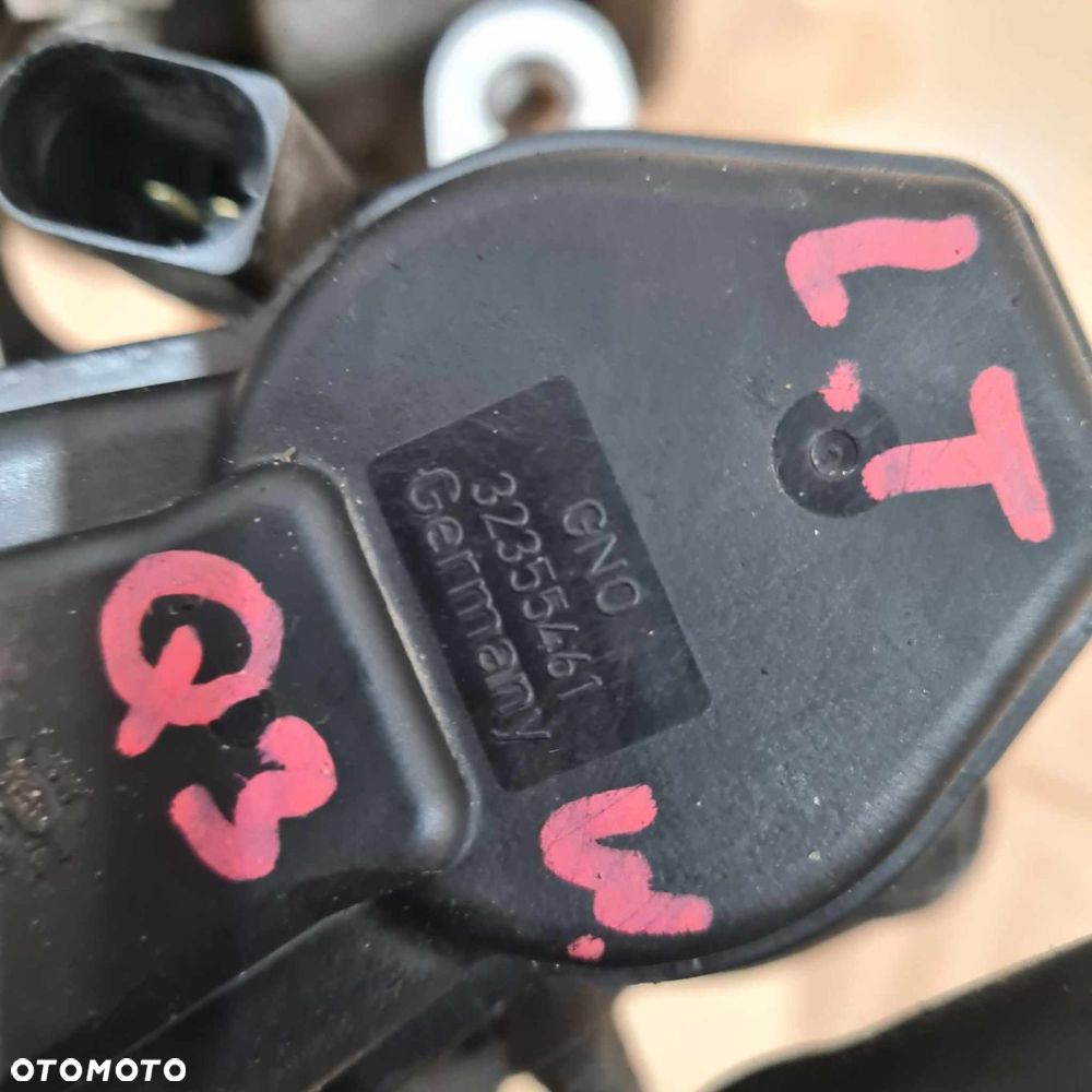 audi q3 8u0 zacisk hamulcowy tyl tylni prawy eu - 7