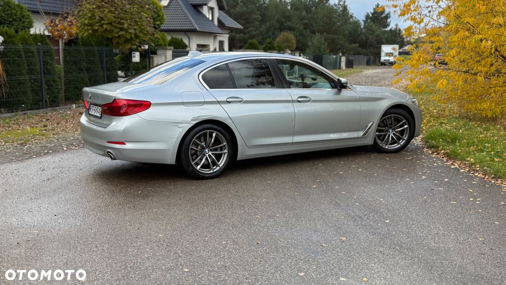 BMW Seria 5 520d Luxury Line - 12