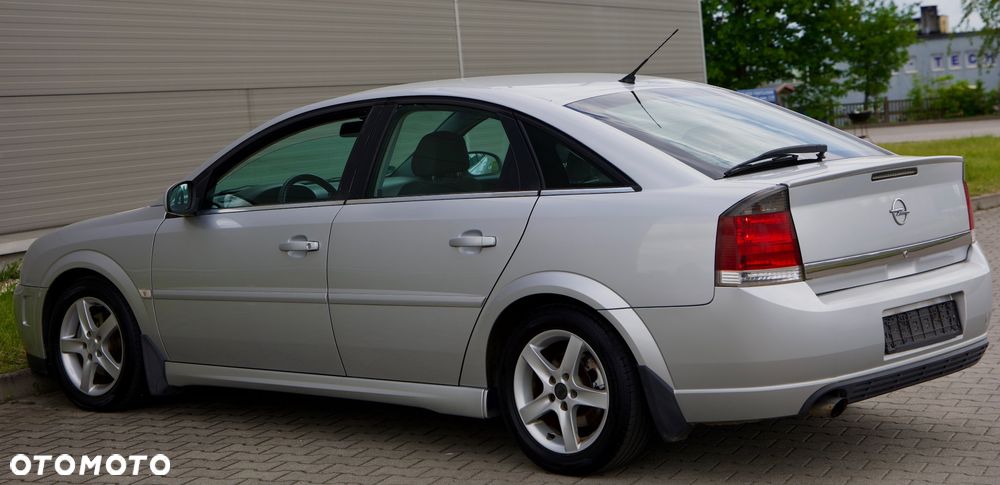 Opel Vectra 2.2 CDX - 6