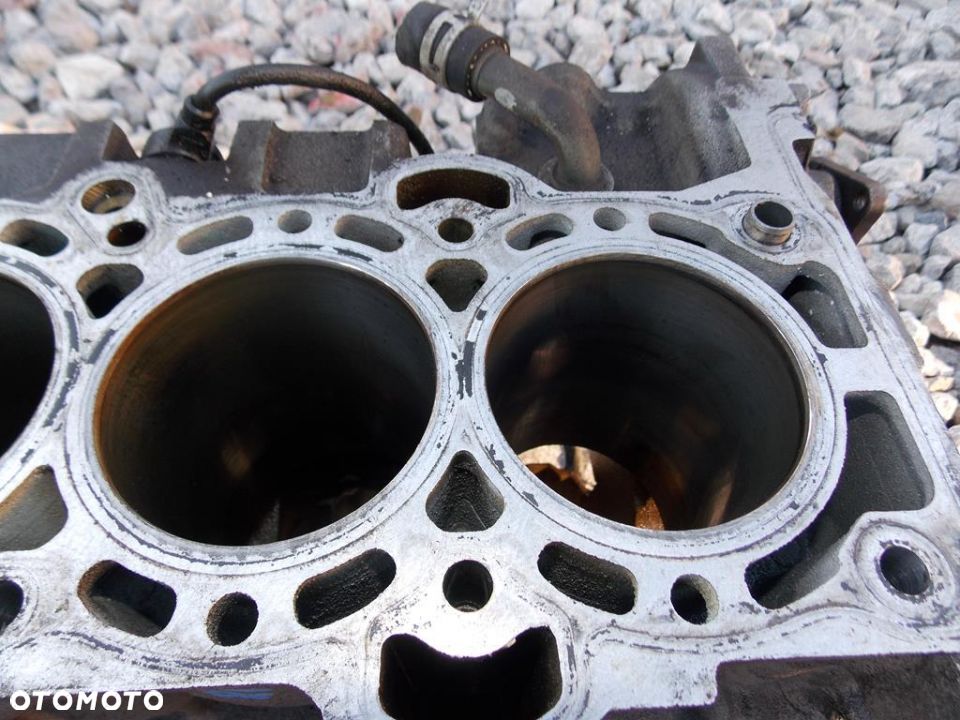 blok silnika volvo v40 s40 1,8 16V B4184S11 - 4