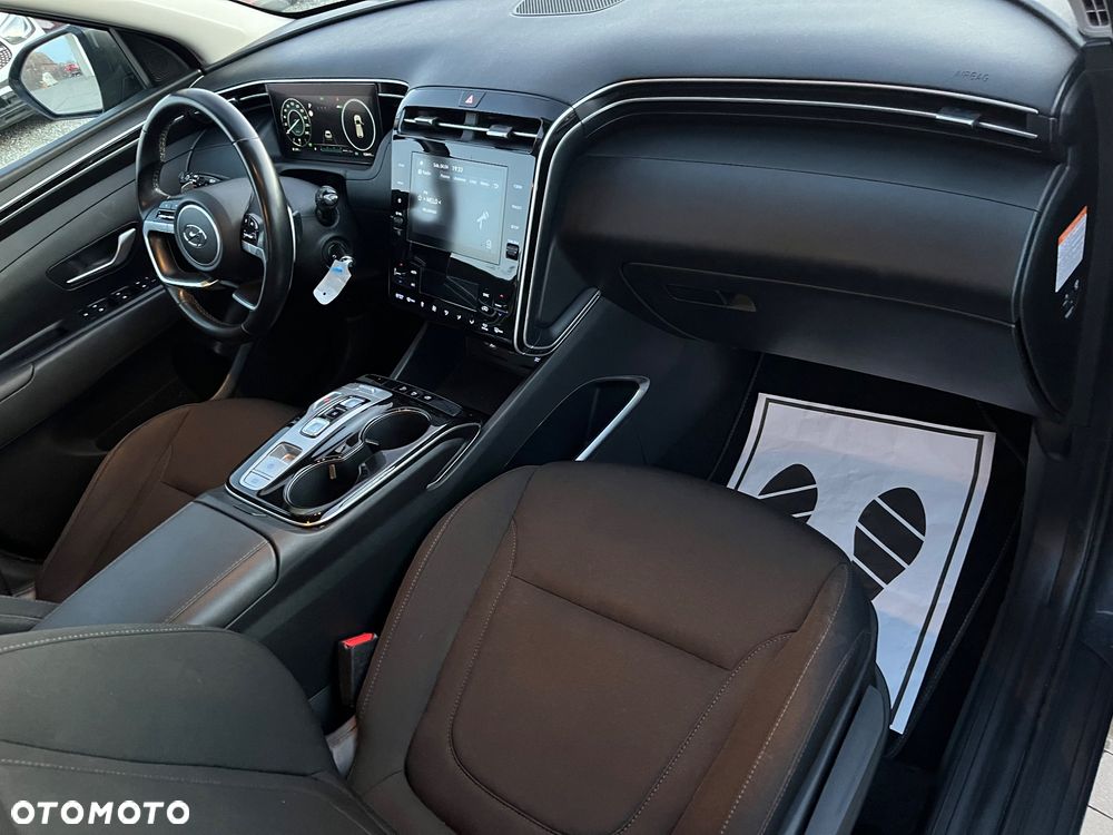 Hyundai Tucson 1.6 T-GDi HEV 2WD Select - 12