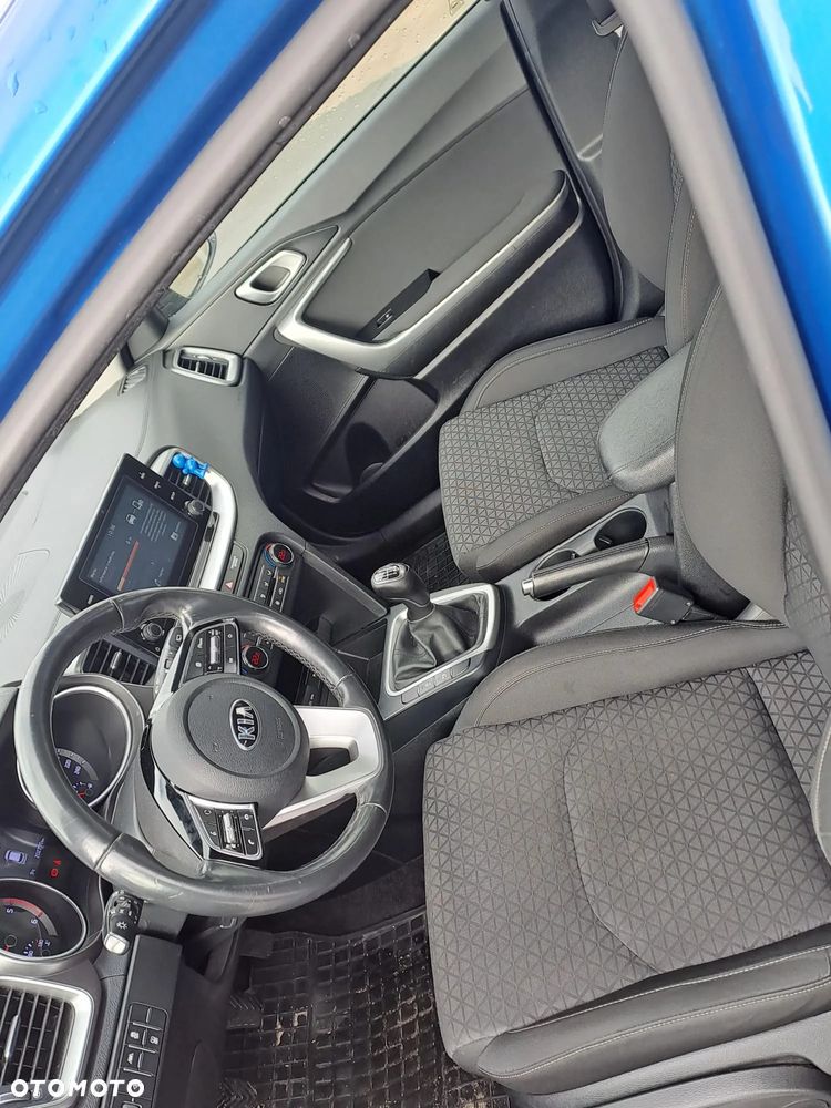 Kia Ceed 1.6 CRDi SCR M - 11