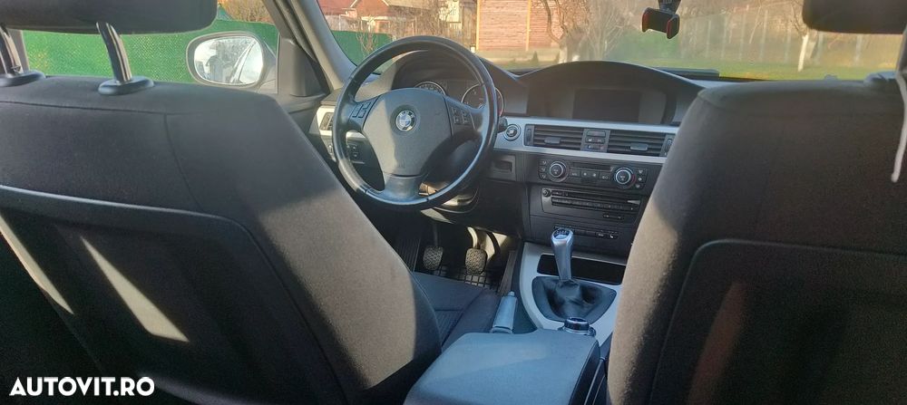 BMW Seria 3 320d - 5